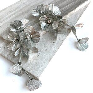 NEW ~ ZARA Silver Metal Cascading Floral (Kate Middleton) Earrings